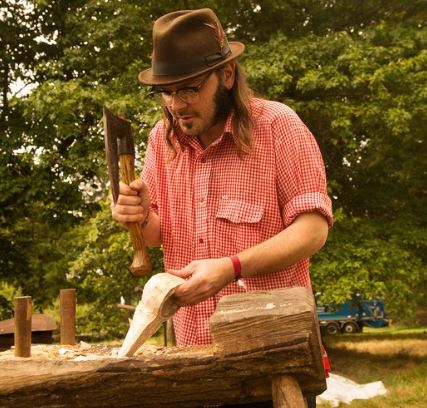Carver Alex Yerks at work.